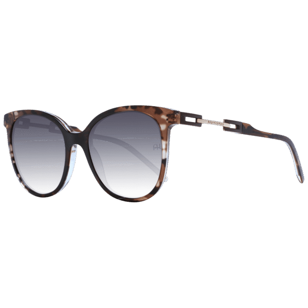 Ana Hickmann Sonnenbrille AH9347 53C01 – 45° Seitenansicht Ana Hickmann Schmetterling Sonnenbrille AH9347 53C01 in Braun – 45° Seitenansicht