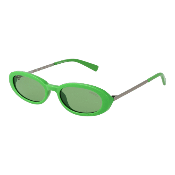Guess Oval Sonnenbrille GU8277 5193N in Grün – 45° Seitenansicht