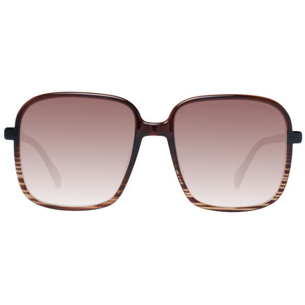 Guess Sonnenbrille GF6146 5745F – Frontansicht mit Kunststoff Rahmen und Braun Gläsern