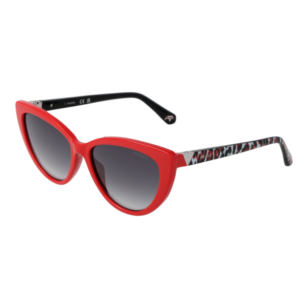 Guess Katzenaugen Sonnenbrille GU5211 5666B in Rot – 45° Seitenansicht
