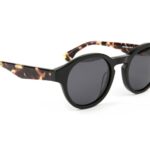 Bulget Katzenaugen Sonnenbrille BGY9002 49A01P in Schwarz – 45° Seitenansicht