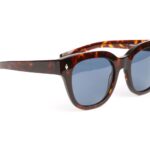 Bulget  Sonnenbrille BG9250M 52G21 in Braun – 45° Seitenansicht