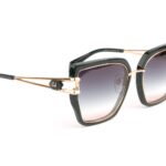 Ana Hickmann  Sonnenbrille AH3275 56T01 in Grün – 45° Seitenansicht