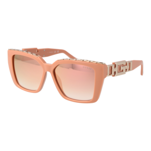 Guess Katzenaugen Sonnenbrille GU7915 5572U in Rosa – 45° Seitenansicht