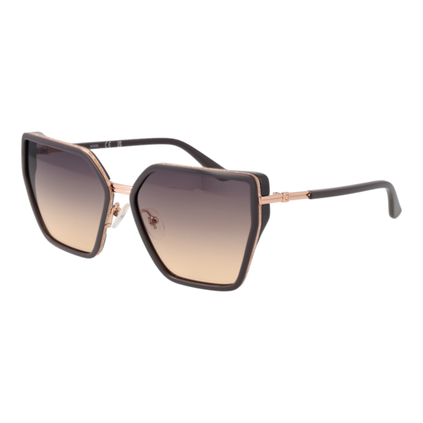 Guess Schmetterling Sonnenbrille GU00146 5920B in Grau – 45° Seitenansicht