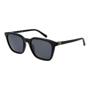 Guess Quadrat Sonnenbrille GU00170 5301D in Schwarz – 45° Seitenansicht