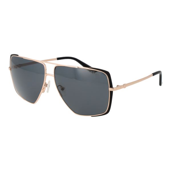 Guess Quadrat Sonnenbrille GU00220 6202A in Gold – 45° Seitenansicht