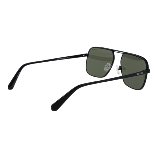 Rückansicht der Guess Sonnenbrille GU6939 5802Q – Metall Rahmen