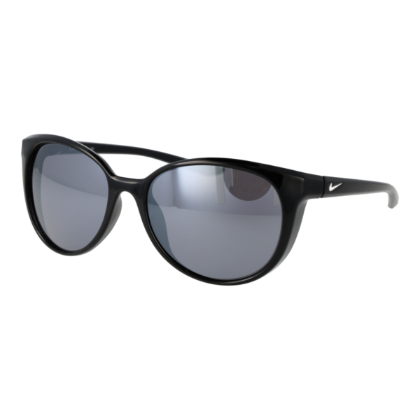 Nike Schmetterling Sonnenbrille CW4662 56010 in Schwarz – 45° Seitenansicht