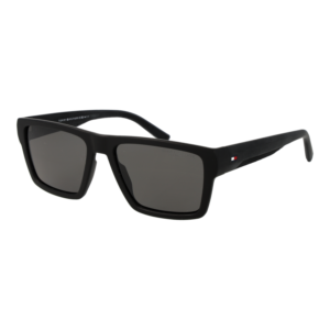 Tommy Hilfiger Quadrat Sonnenbrille TH 2324/S 56807M9 in Schwarz – 45° Seitenansicht