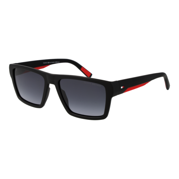Tommy Hilfiger Quadrat Sonnenbrille TH 2324/S 56OIT9O in Schwarz – 45° Seitenansicht