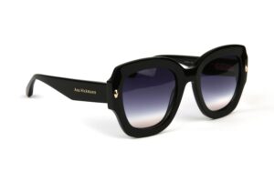 Ana Hickmann Sonnenbrille AH9380 52A01 in Schwarz – 45° Seitenansicht