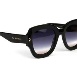 Ana Hickmann  Sonnenbrille AH9380 52A01 in Schwarz – 45° Seitenansicht