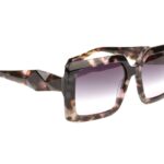 Ana Hickmann Sonnenbrille AH9411 55G21 in Braun – 45° Seitenansicht
