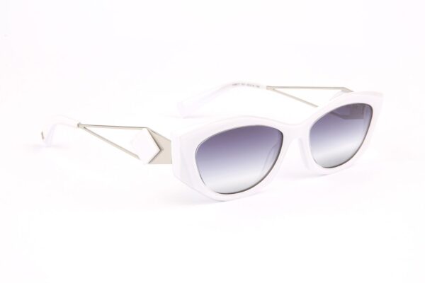 Ana Hickmann Oval Sonnenbrille HI9217 55H01 in Weiß – 45° Seitenansicht