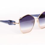 Ana Hickmann Sonnenbrille AH3285 6104A in Gold – 45° Seitenansicht