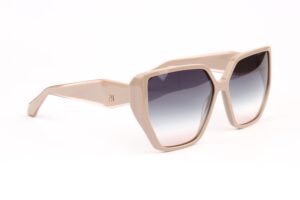 Ana Hickmann Sonnenbrille AH9420 62D01 in Grün – 45° Seitenansicht