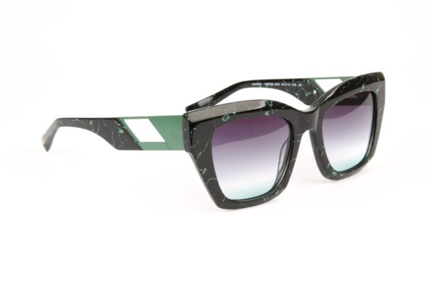 Ana Hickmann Sonnenbrille HI9226 52G22 in Schwarz – 45° Seitenansicht