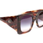 Ana Hickmann Sonnenbrille AH9434 55E01 in Grün – 45° Seitenansicht