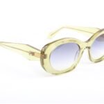 Ana Hickmann Rund Sonnenbrille AH9483 52T02 in Grün – 45° Seitenansicht