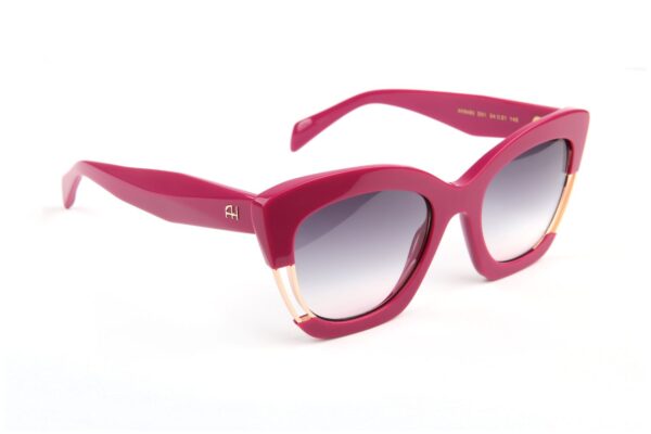 Ana Hickmann Sonnenbrille AH9480 54D01 in Rot – 45° Seitenansicht