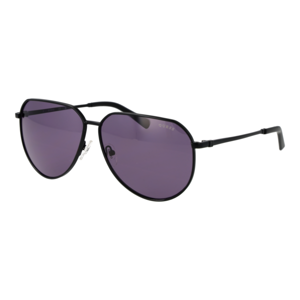 Guess Pilotenbrille Sonnenbrille GU00089 6201Y in Schwarz – 45° Seitenansicht