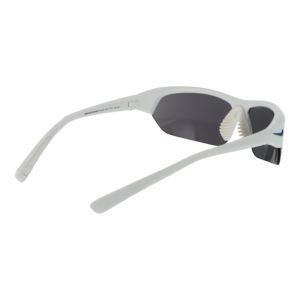 Rückansicht der Nike Sonnenbrille CT8127 69104 – Kunststoff Rahmen