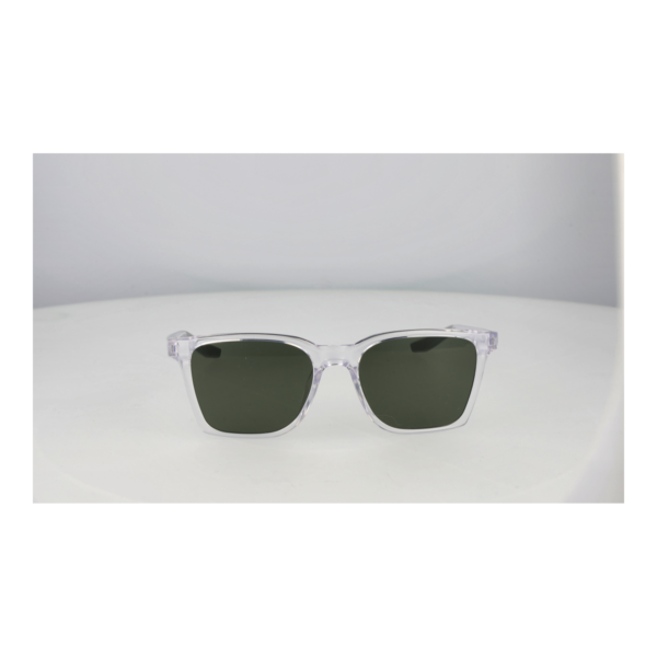 Nike Sonnenbrille CW4672 54913 – Frontansicht mit Kunststoff Rahmen und Grün Gläsern