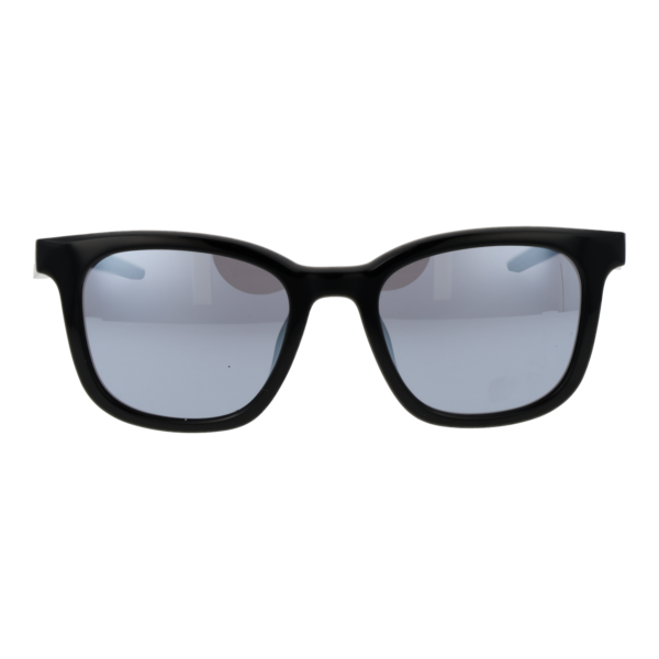 Nike Sonnenbrille FB9733 52010 – Frontansicht mit Kunststoff Rahmen und Silber Gläsern