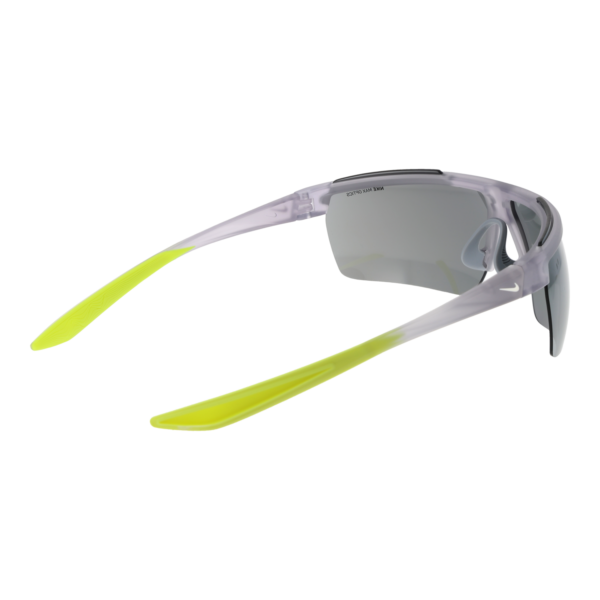 Rückansicht der Nike Sonnenbrille FV2405 75012 – Kunststoff Rahmen