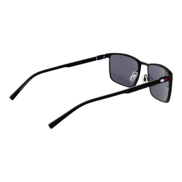 Rückansicht der Tommy Hilfiger Sonnenbrille TH 2319/S 59807IR – Metall Rahmen