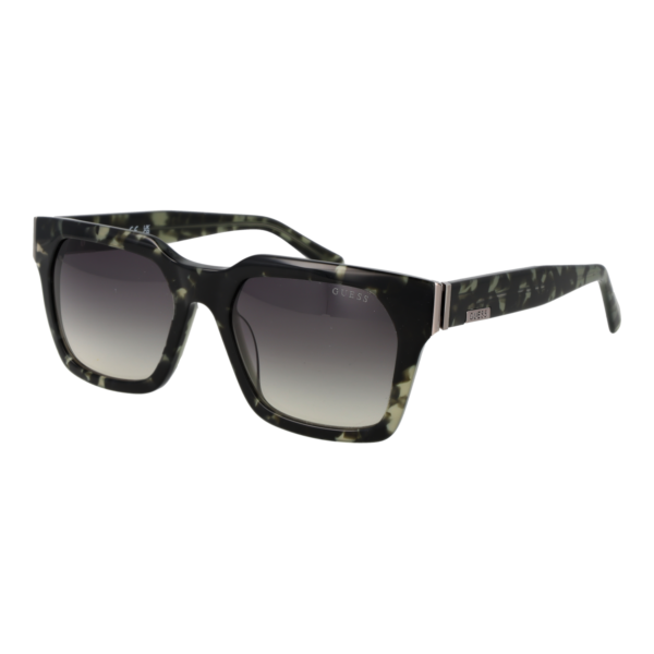 Guess Quadrat Sonnenbrille GU00172 5398P in Grün – 45° Seitenansicht