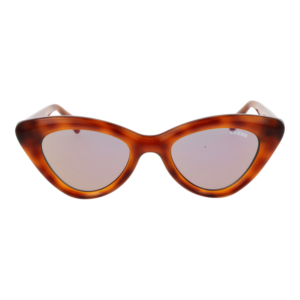 Guess Sonnenbrille GU00137 5053C – Frontansicht mit Kunststoff Rahmen und Grau Gläsern