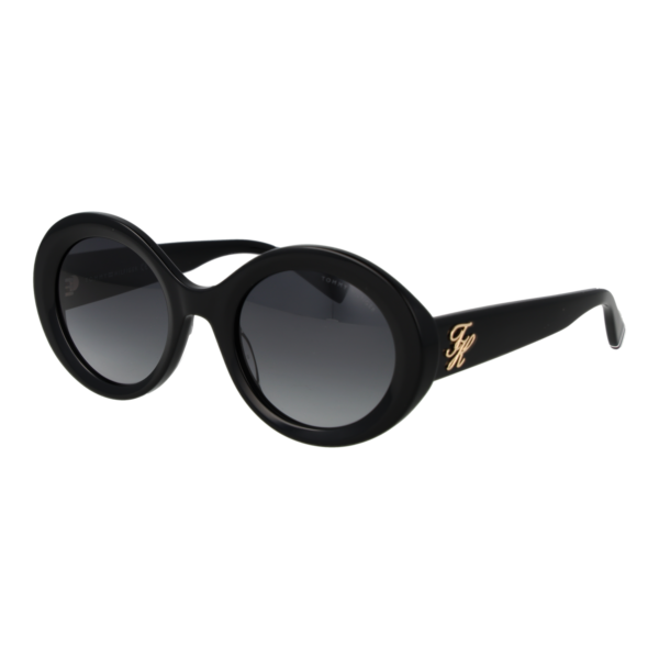 Tommy Hilfiger Rund Sonnenbrille TH 2403/S 528079O in Schwarz – 45° Seitenansicht