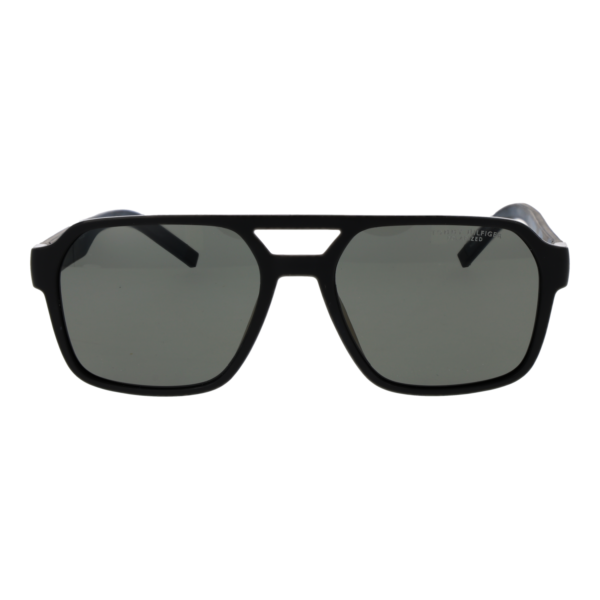 Tommy Hilfiger Sonnenbrille TH 2376/S 57807M9 – Frontansicht mit Polyamid & Eco Gummi Rahmen und Grau Gläsern